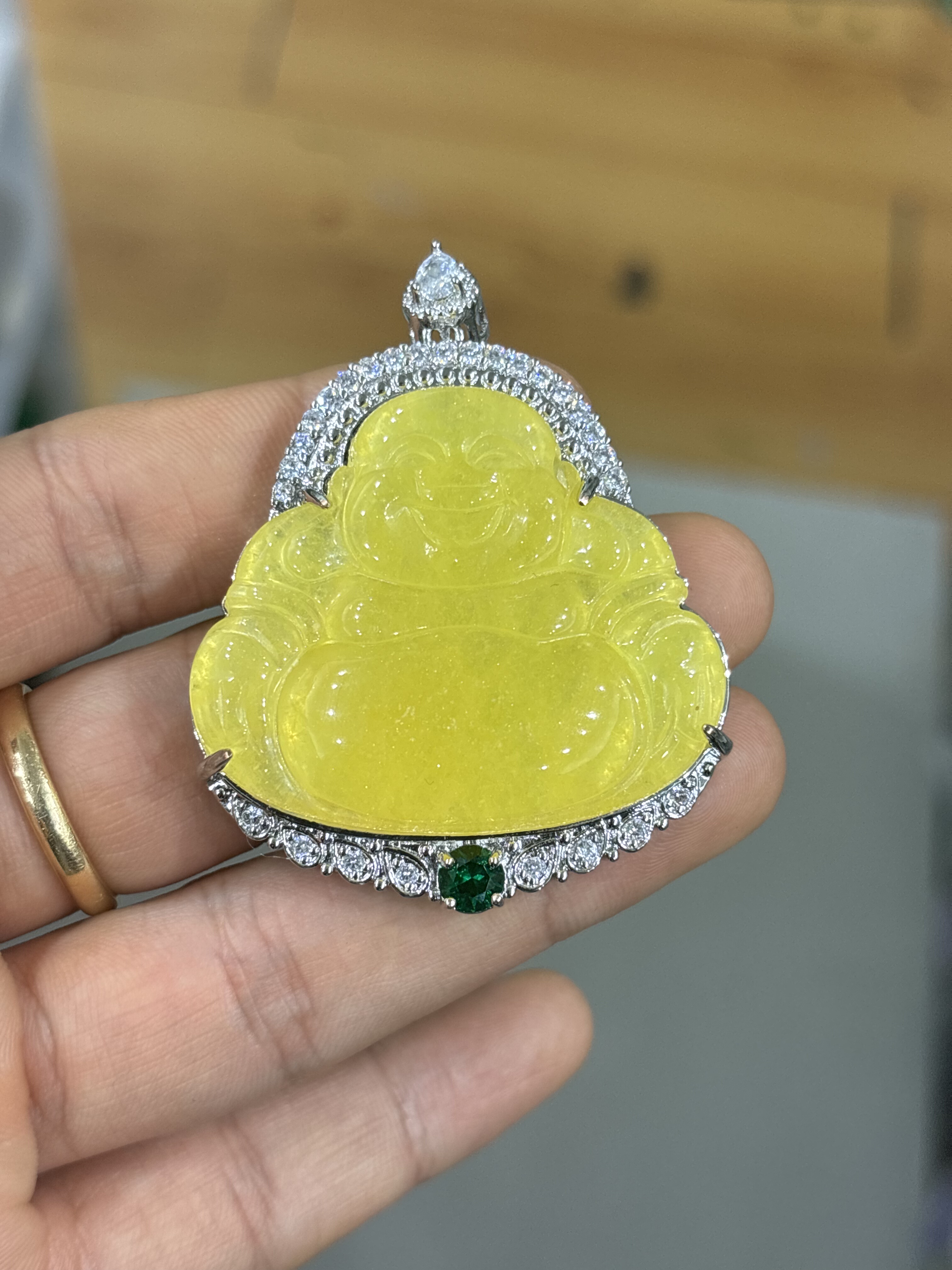 天然缅甸a货翡翠冰种黄翡佛公吊坠纯银镶正品天然弥勒佛翡翠项链