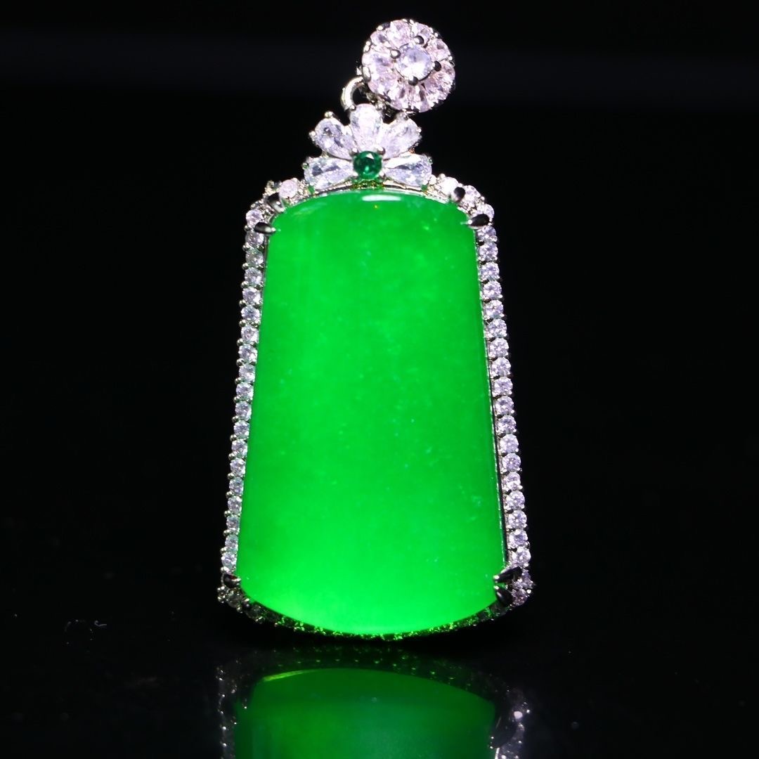 天然缅甸a货翡翠冰种阳绿无事牌吊坠挂件项链玉石珠宝纯银镶首饰