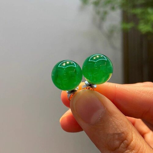 天然正阳绿缅甸翡翠高冰耳钉冰糯种辣绿圆珠10mm中式显白纯银女款