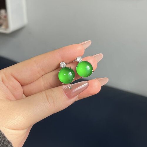 天然缅甸a货冰种阳绿蛋面耳钉925银镶嵌女款玉石高级珠宝翡翠耳饰