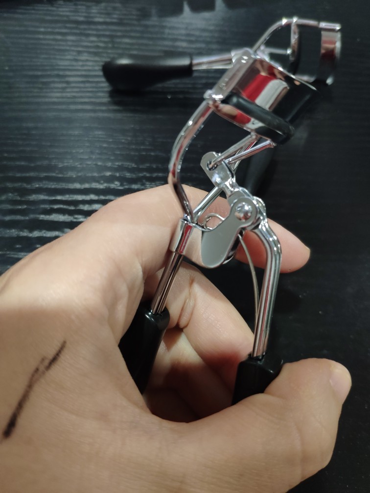 睫毛夹自然卷翘持久定型局部太阳花初学者不夹眼皮便携式夹睫毛器