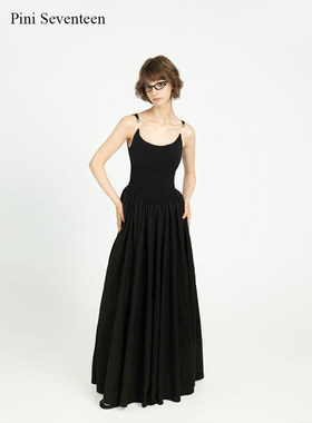 【PINI 17长期主义】SS25 重工黑色鱼骨连衣裙