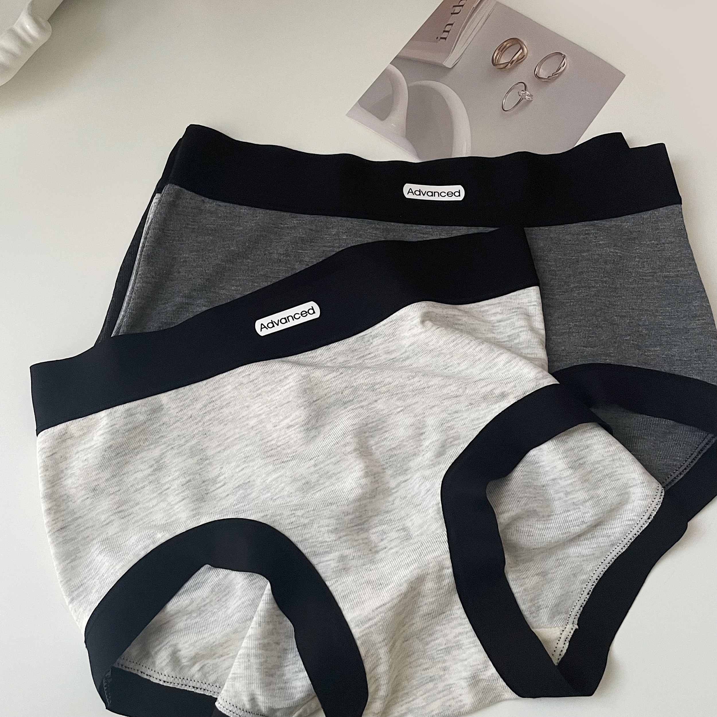 耐看灰色系极简风基础款运动莫代尔柔软弹力大蚕丝裆内裤女三角裤