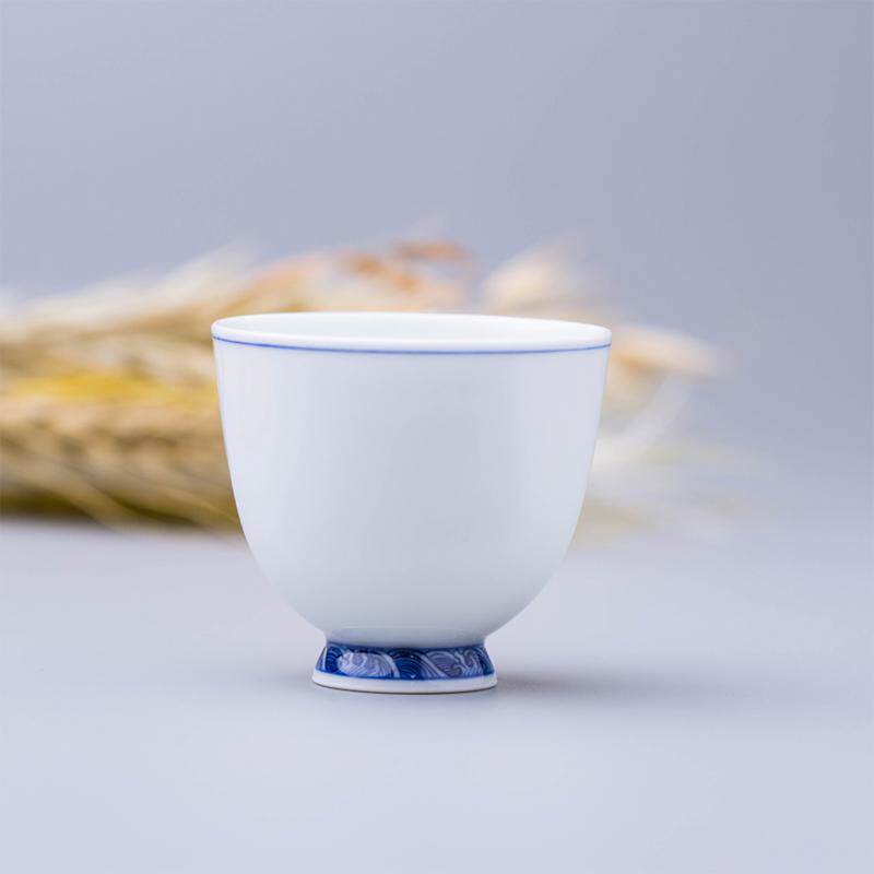 鸿庆徽景德镇瓷器主人杯品茗茶杯单杯杯子青花瓷青花水纹杯双线草