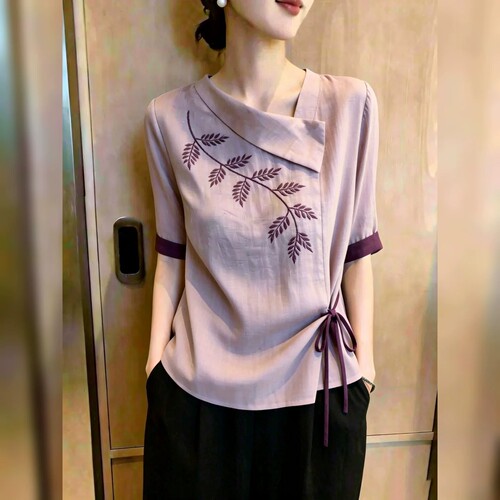 2026年夏季新款超火减龄绝美女装上衣今年漂亮独特超好看单穿小衫