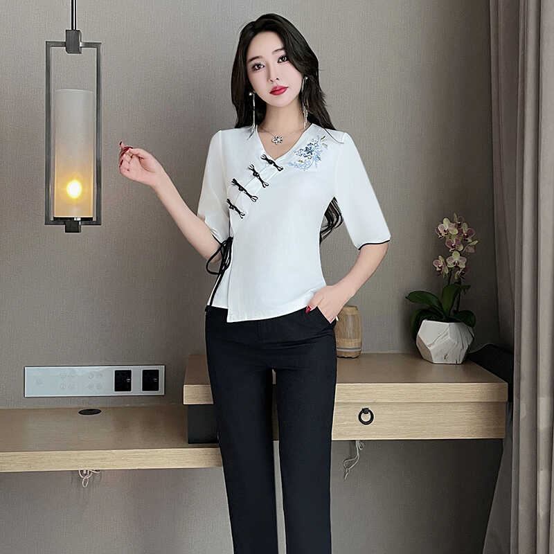 养生馆女高端秋季采耳师技师服装