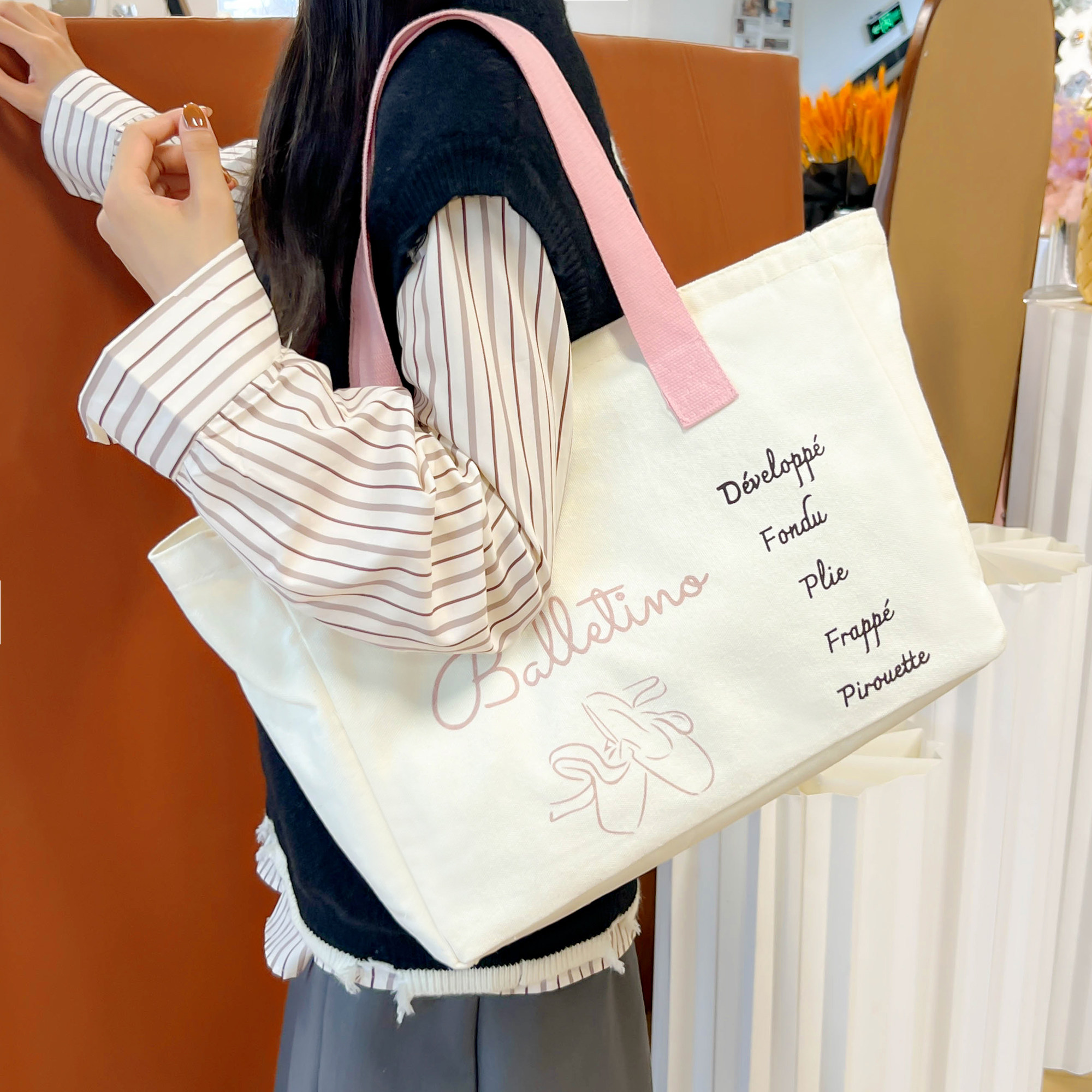 新款芭蕾舞包帆部包大容量练功道具包拉丁舞包单肩手提舞包女定制,箱包皮具/热销女包/男包,时尚帆布包,淘宝优惠券,粉丝福利购,淘宝优惠卷