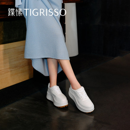 蹀愫2025年秋冬新款厚底增高7松糕圆头运动休闲德训鞋TA65577-50