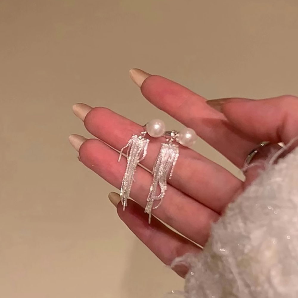 清冷高级感留洋千金流苏耳饰