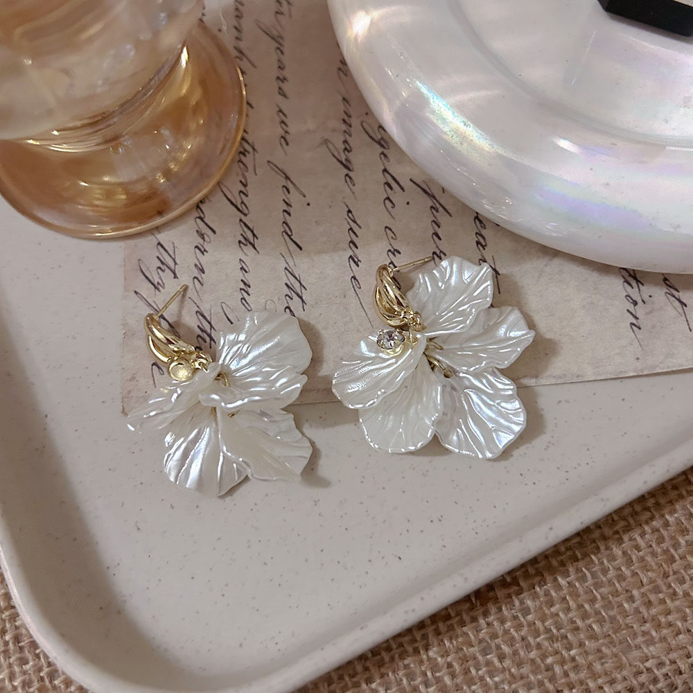复古法式度假风贝壳花瓣耳环