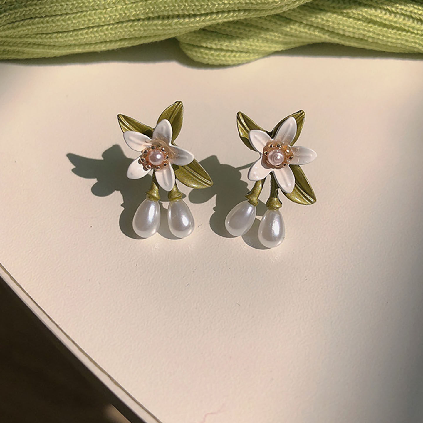 夏日约会穿搭~绿色花朵耳环