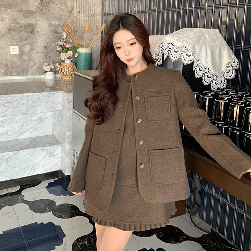 现货 咖色壁炉 韩系毛呢西装外套褶皱设计圆领背心裙短裙两件套女,女装/女士精品,时尚套装,淘宝优惠券,粉丝福利购,淘宝优惠卷