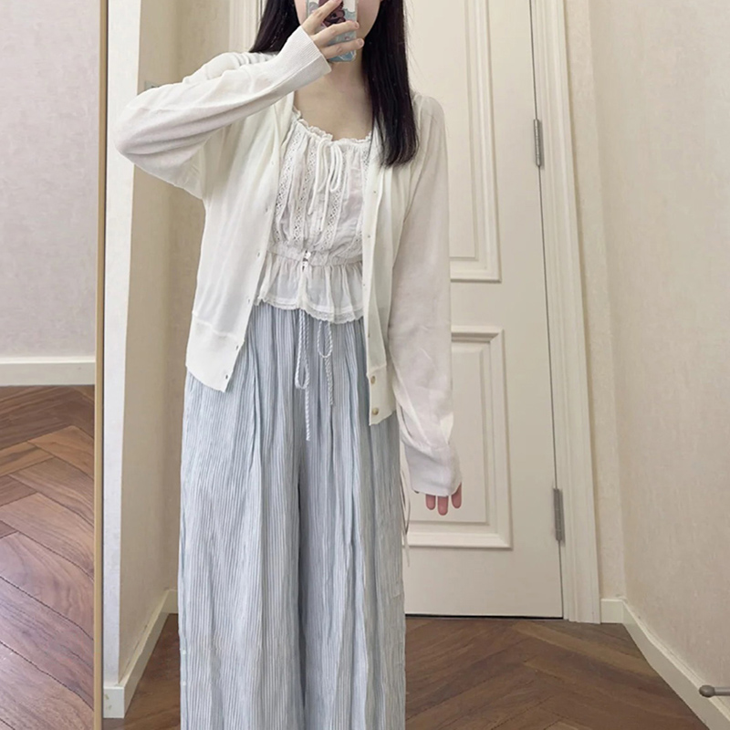 Medici美第奇 我的舒适区/蓝白重工刺绣法式泡泡袖上衣