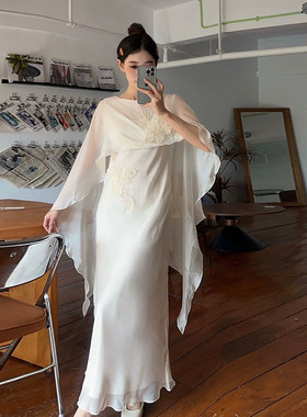 【凝霜】新中式立体刺绣连衣裙飘逸斗篷设计宴会礼服长裙仙女裙子