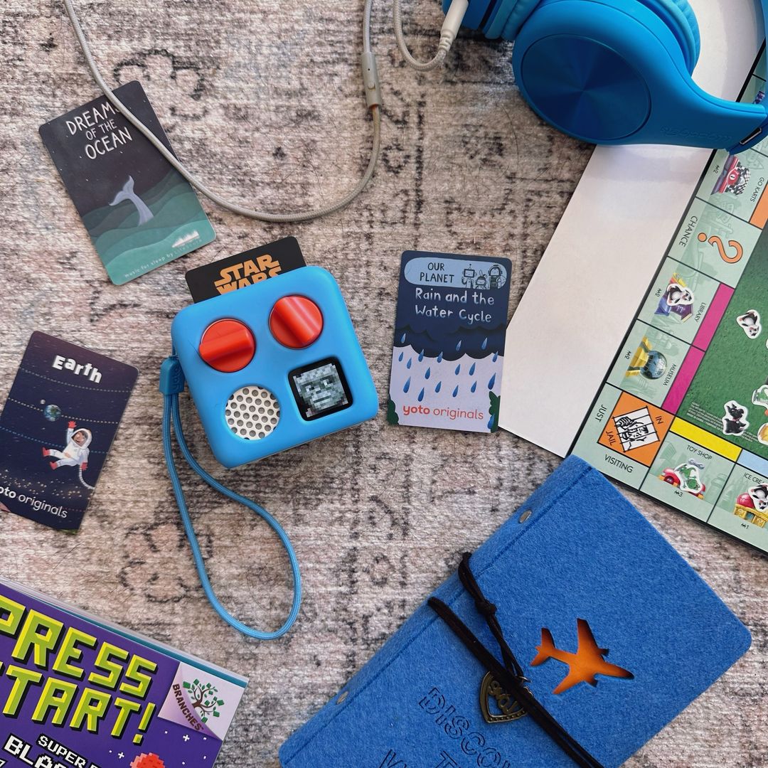 Yoto儿童英语插卡便携式早教机