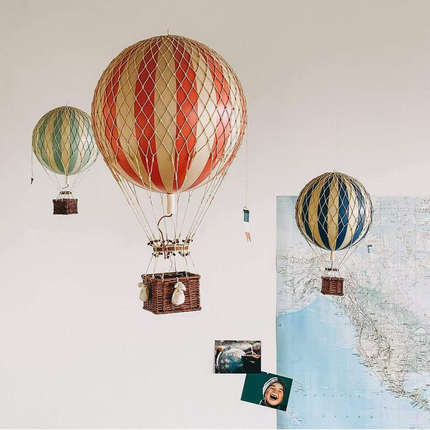 礼遇 荷兰AuthenticModels热气球装饰吊饰儿童房布置复古挂饰风铃