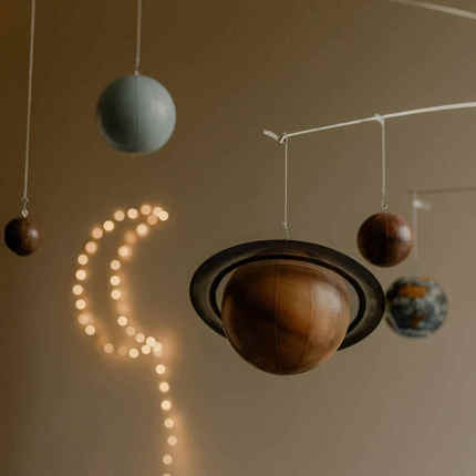 礼遇 荷兰AuthenticModels星球太阳系空中吊饰复古儿童房悬挂装饰