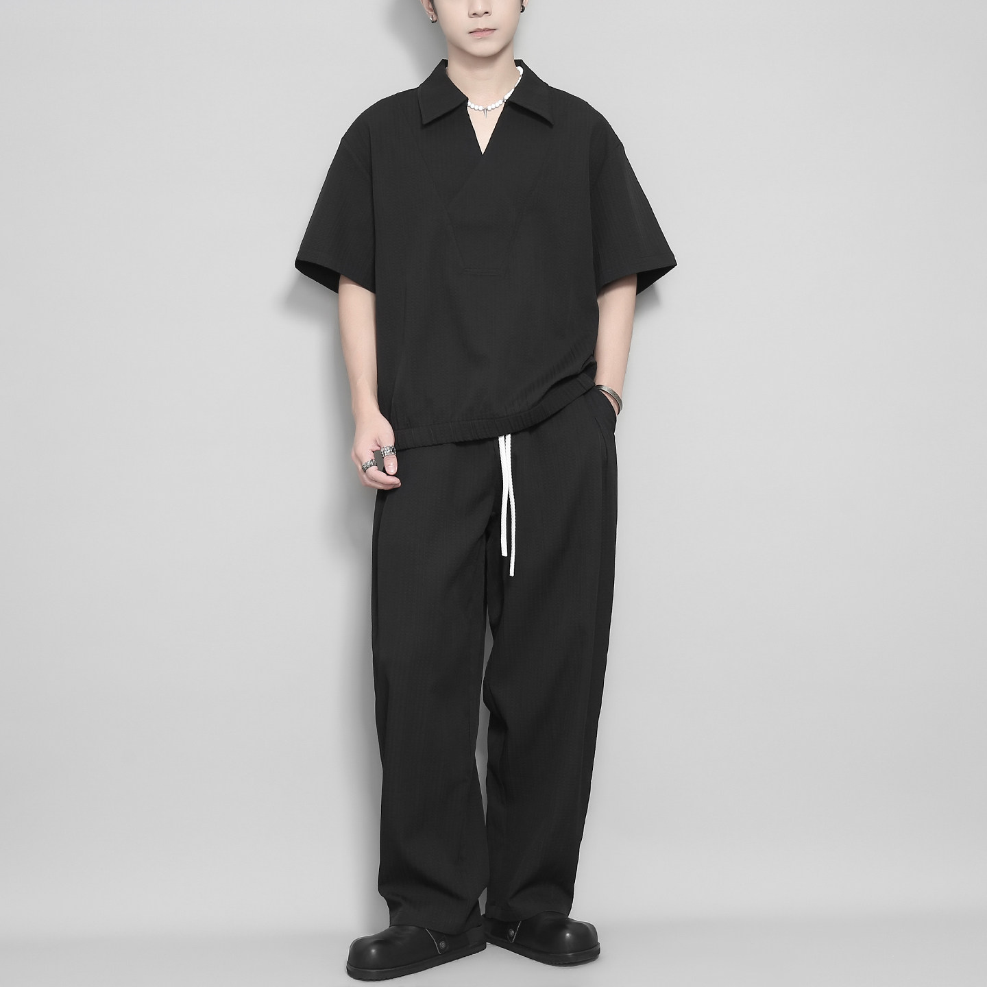 原创男装暗黑港风复古不规则领口翻领上衣纯色慵懒风休闲短袖套装