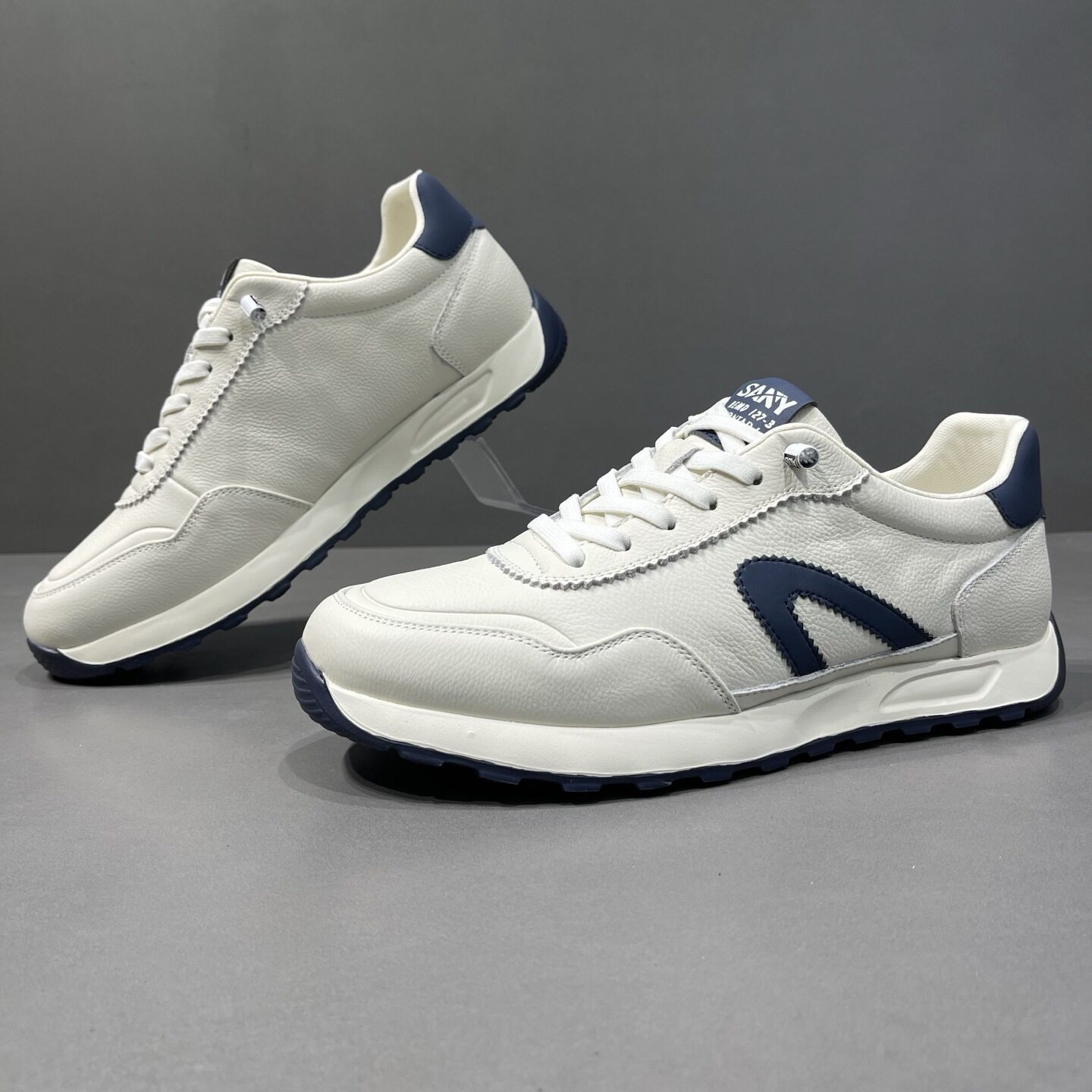 春款男士阿甘鞋真皮小白鞋休闲百搭鞋子男低帮潮流运动板鞋男