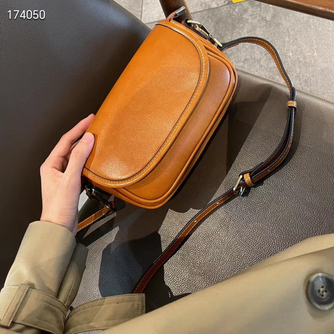 普洛克正品女斜挎小方包春款真皮