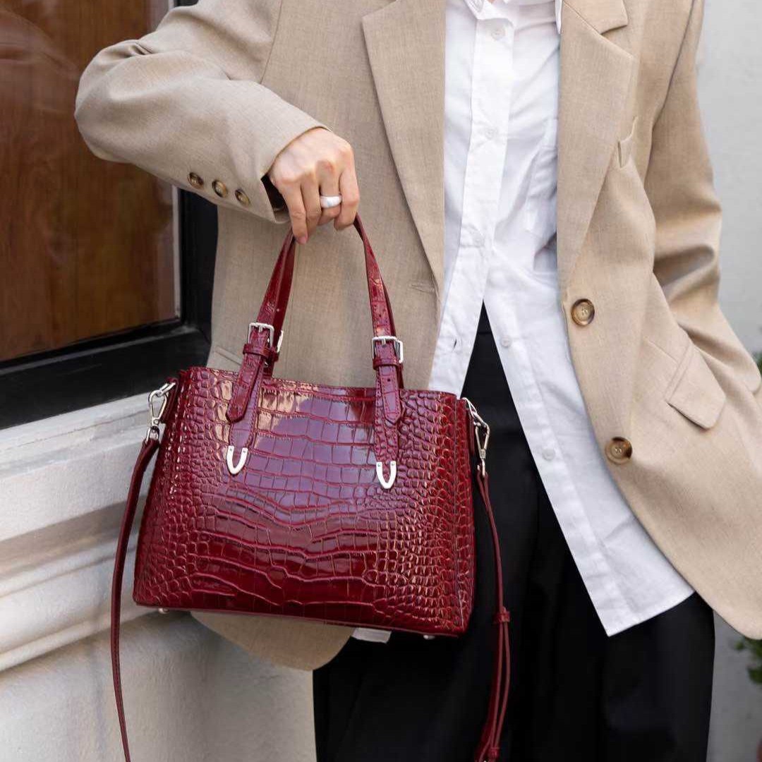 普洛克正品包广州头层牛皮漆皮单肩小众手提女士韩版斜挎潮流时尚