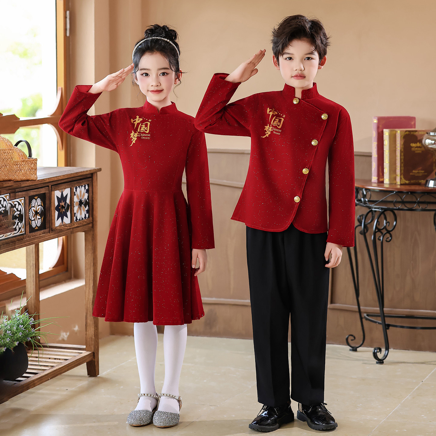 儿童大合唱团演出服红色爱国朗诵演讲中小学生男女童表演服装国庆