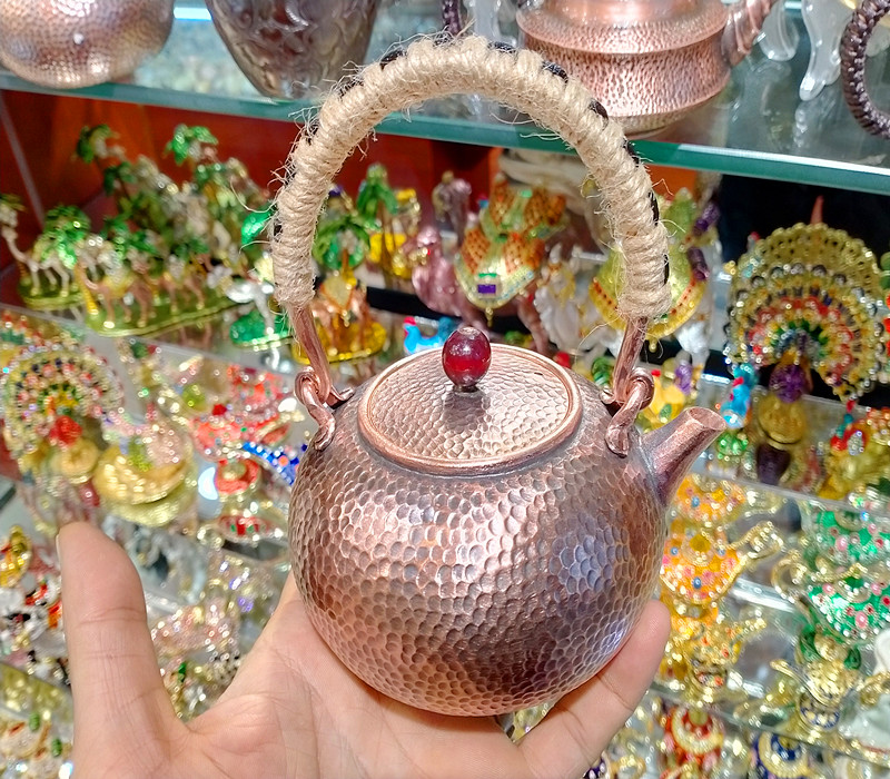 新疆喀什工艺红铜茶壶实用手工铜器家居用品