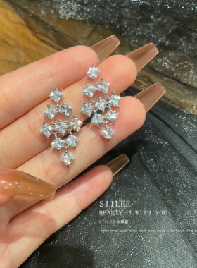 小精致925银针菱形镀真金耳环