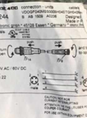 EVC244EVC412 EVT001EVC023德国IFM传感器连接线