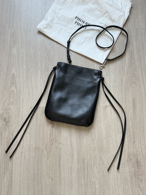 【现货】 Pheobe philo 高级感 竖版 gig 单肩斜挎手提