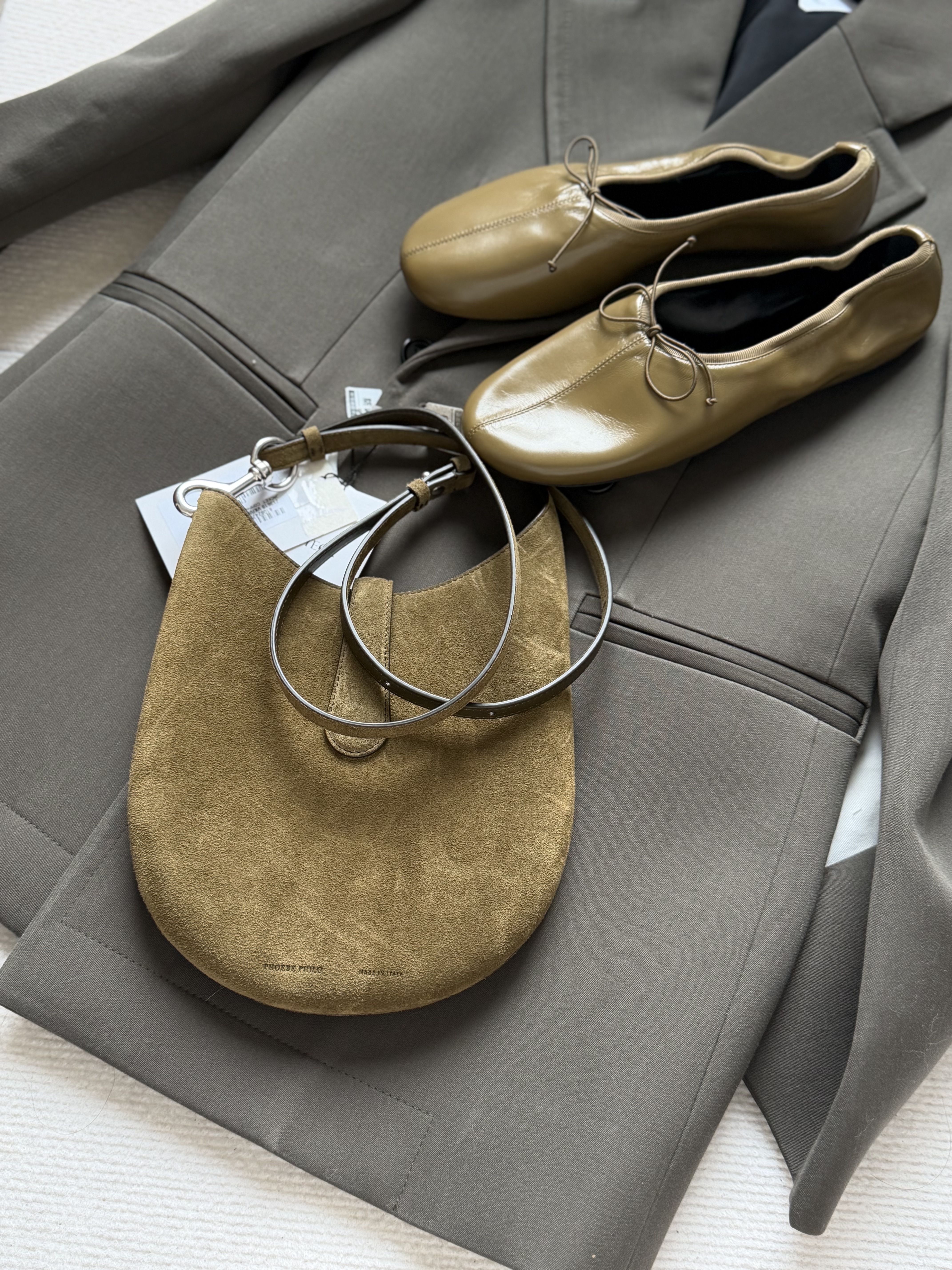 【 现货 】 Pheobe philo 26 春夏高级感 bean sling mini