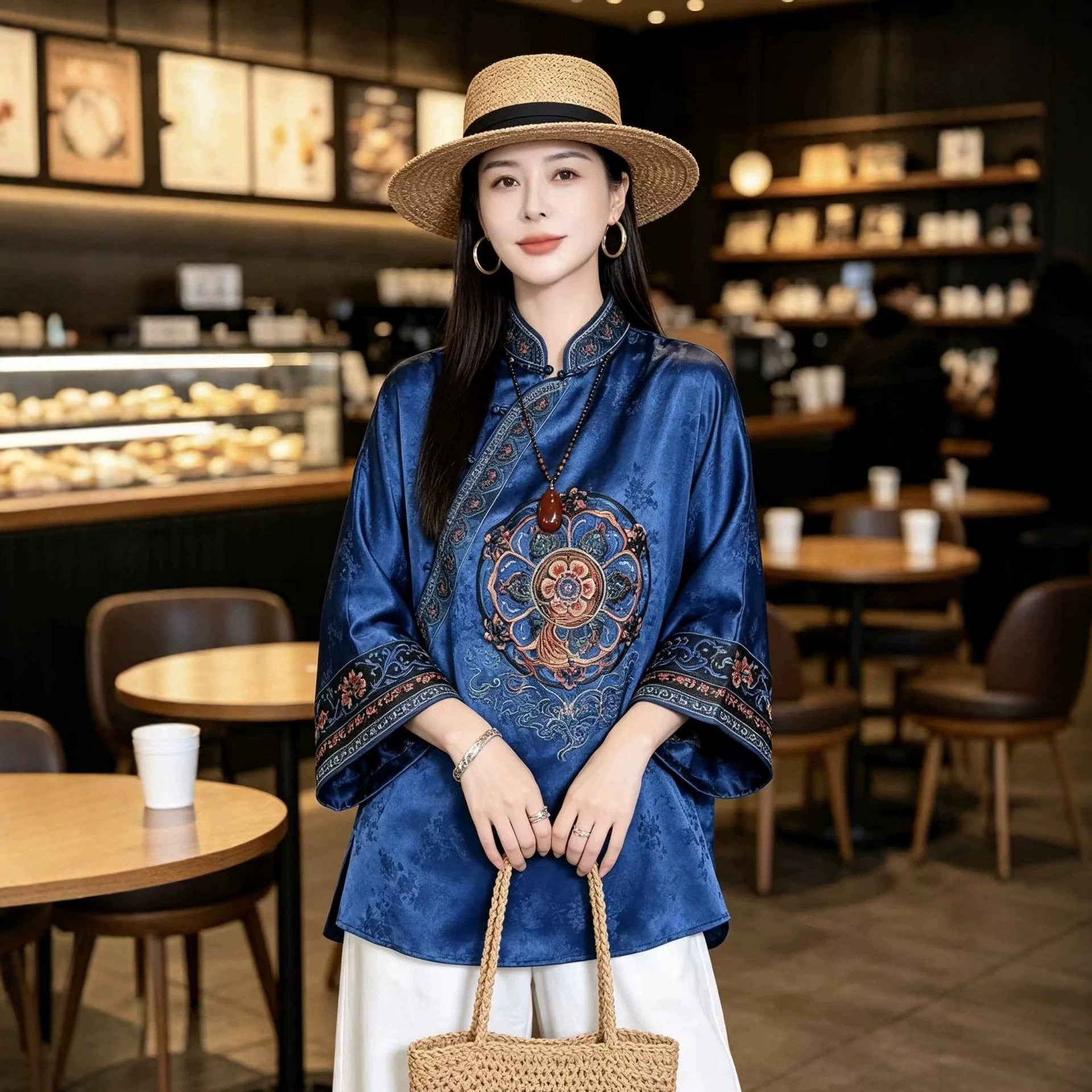 园园美衣风女人丝香云纱重工刺绣轻奢上衣复古老钱风高级感太太服图片