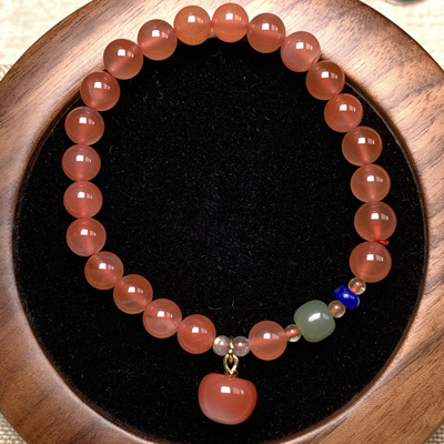 HR-178：天然南红和田玉手链一条