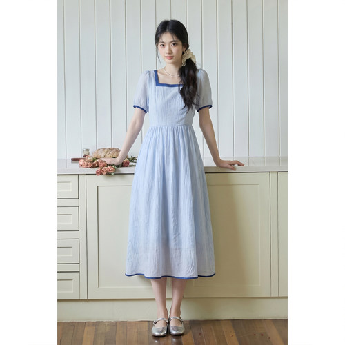 弥古蓝色莱赛尔天丝连衣裙女高级感短袖方领薄款裙子2026夏季新款