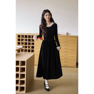 弥古黑色丝绒连衣裙女长袖 内搭花边长裙 赫本风秋冬打底裙2025新款