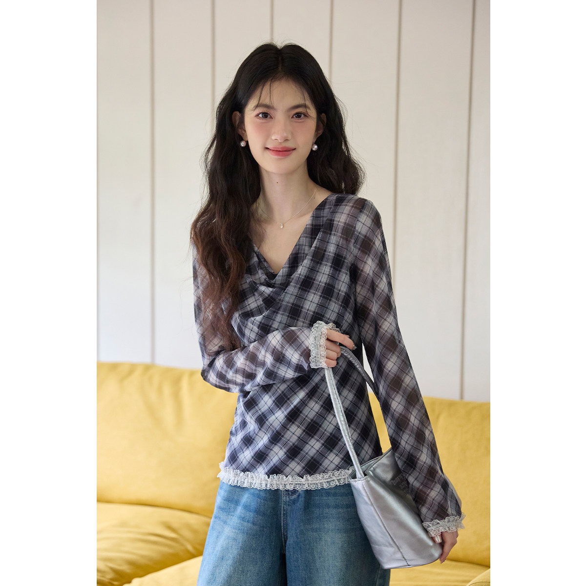弥古法式格子v领荡领上衣女2026新款春季网纱拼接长袖打底t恤内搭,女装/女士精品,T恤,淘宝优惠券,粉丝福利购,淘宝优惠卷