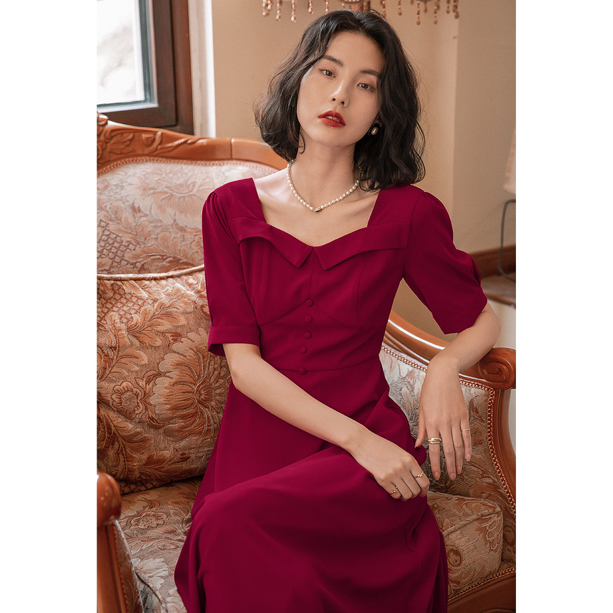 弥古红色连衣裙女夏法式方领高级感小礼服复古小红裙气质订婚长裙