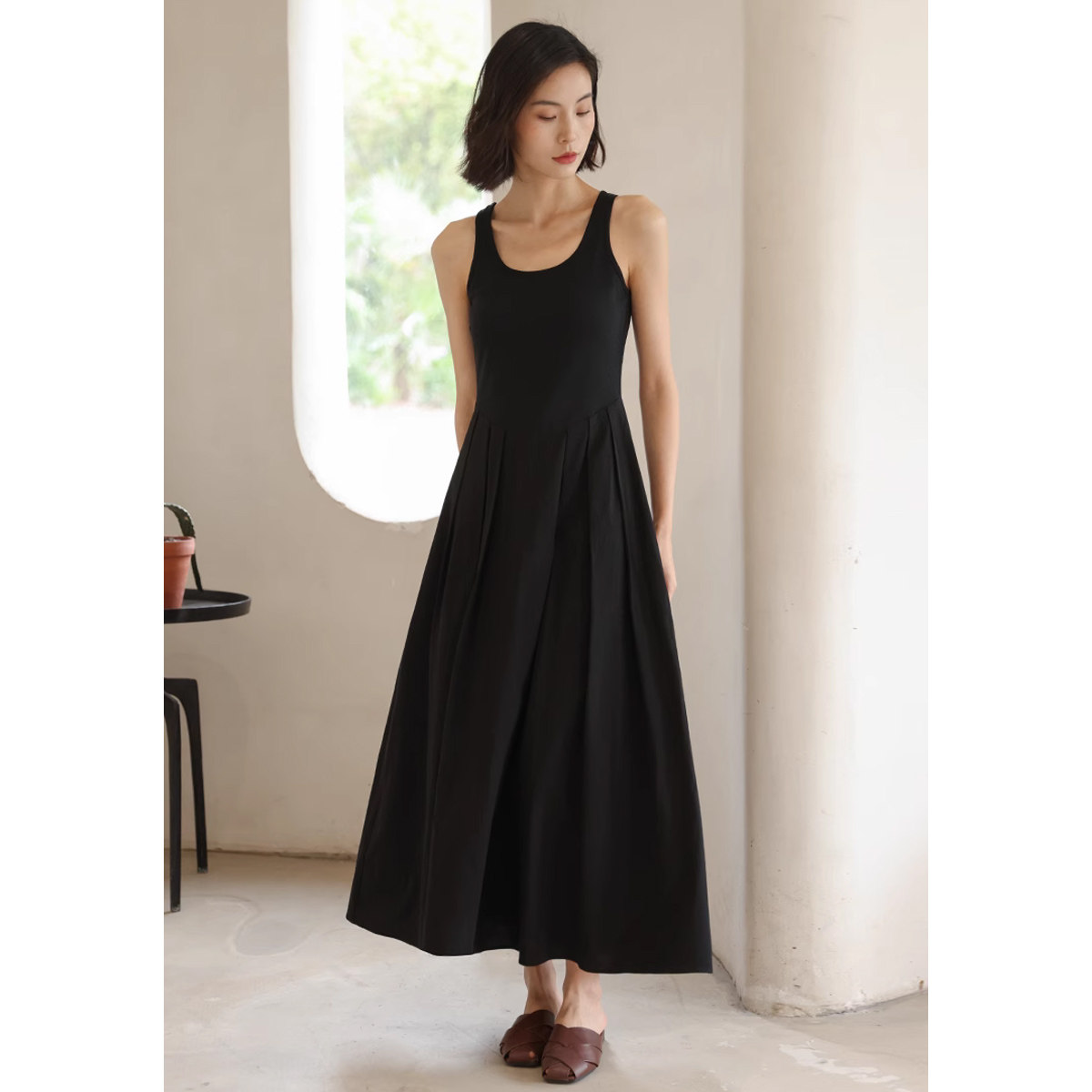 弥古黑色吊带连衣裙长裙女秋冬背心裙打底内搭针织裙子赫本小黑裙