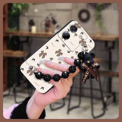 适用小米Poco M7 Pro 5G手机壳小熊手链可爱情侣简约奢华创意