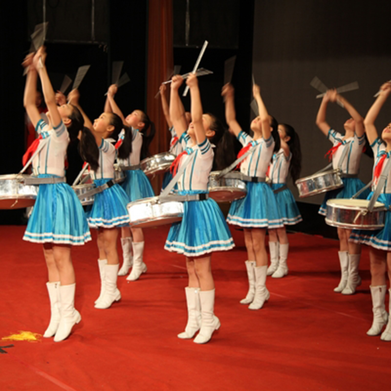 新款中小学生诗歌朗诵合唱服