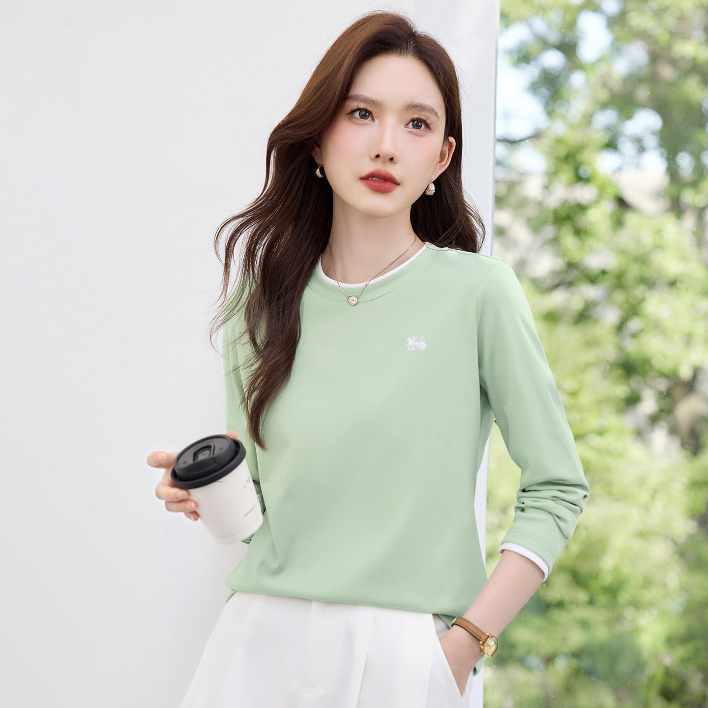 正肩长袖t恤女士内搭可外穿打底衫2026新款春秋高端洋气减龄上衣