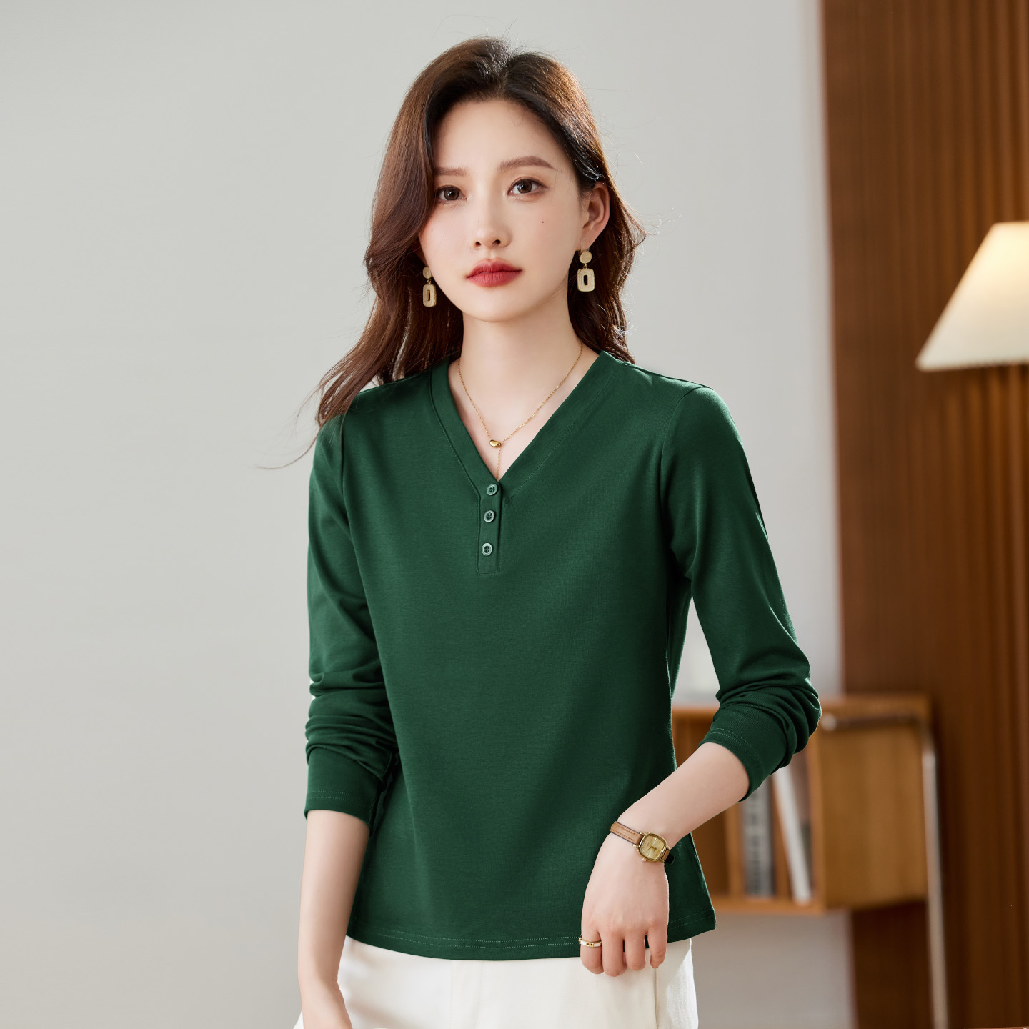 v领正肩长袖t恤女高端打底衫