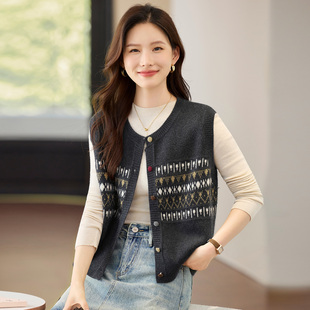 针织衫女士马甲2025新款秋冬女装内搭可外穿上衣保暖毛衣开衫外套