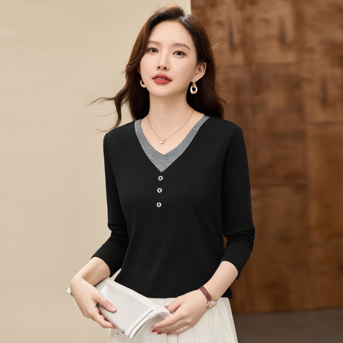 v领长袖t恤女打底衫秋冬加绒2025新款冬季保暖内搭可外穿修身上衣