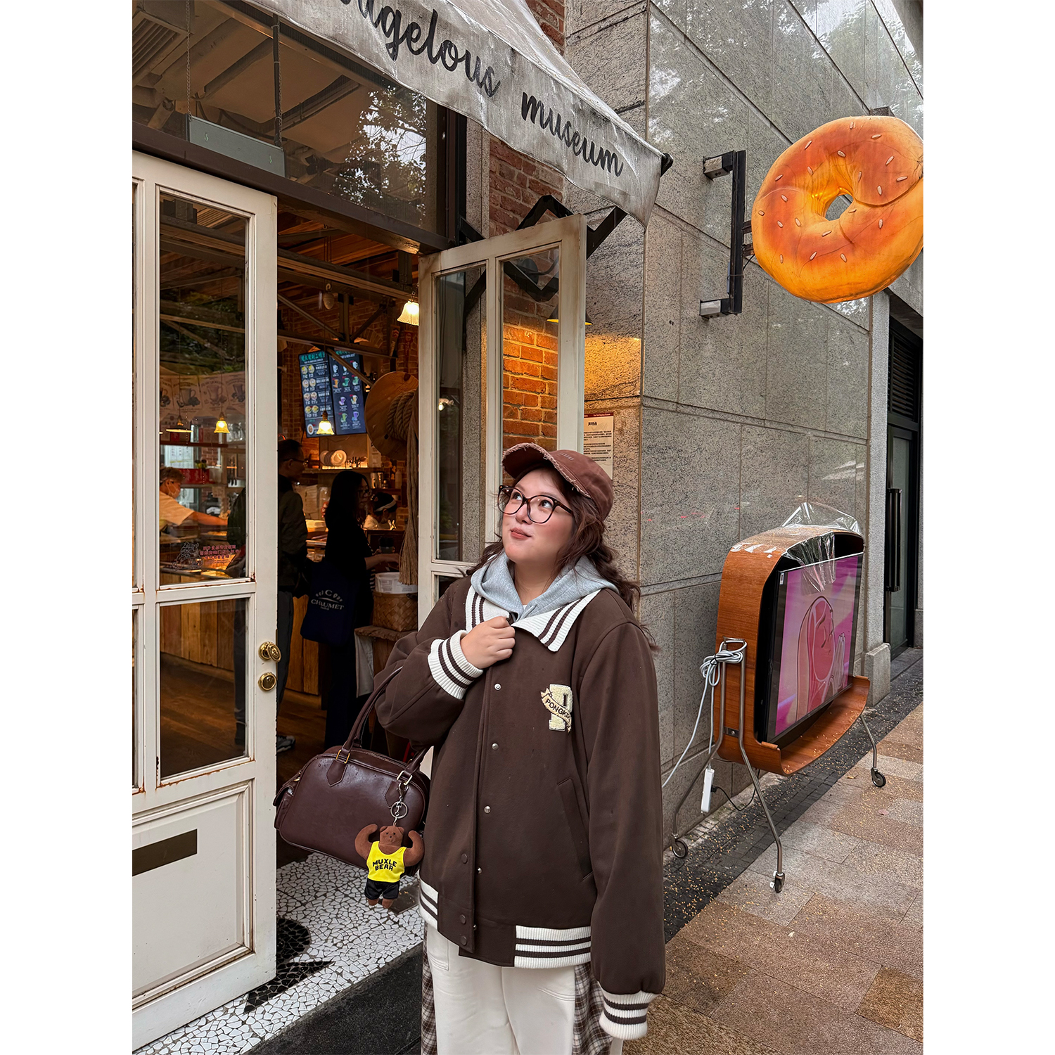 老章和小胖PONGKIKI复古棕呢子棒球外套女大码宽松百搭胖mm夹克冬