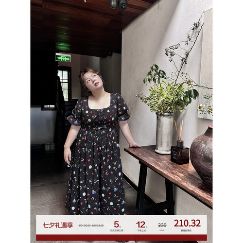 老章和小胖PONGKIKI暮色繁花法式方领连衣裙大码夏季显瘦百搭长裙