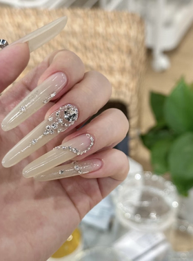 ElsaNail高级感显白纯轻奢气质加长椭圆指甲贴气质穿戴式美甲成品