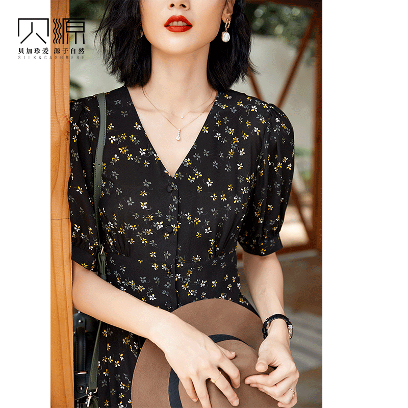 贝源法式复古印花真丝连衣裙2026新碎花茶歇裙V领短袖桑蚕丝女裙
