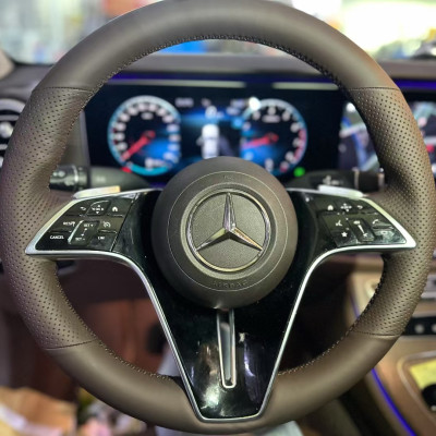奔驰E级E300LS400级A级CLAEQEEQS迈巴赫纳帕真皮手缝方向盘套