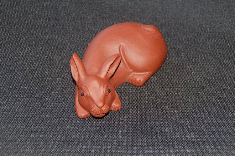 十二生肖茶宠宜兴纯手工雕塑兔紫砂朱泥茶玩茶桌摆件小兔兔